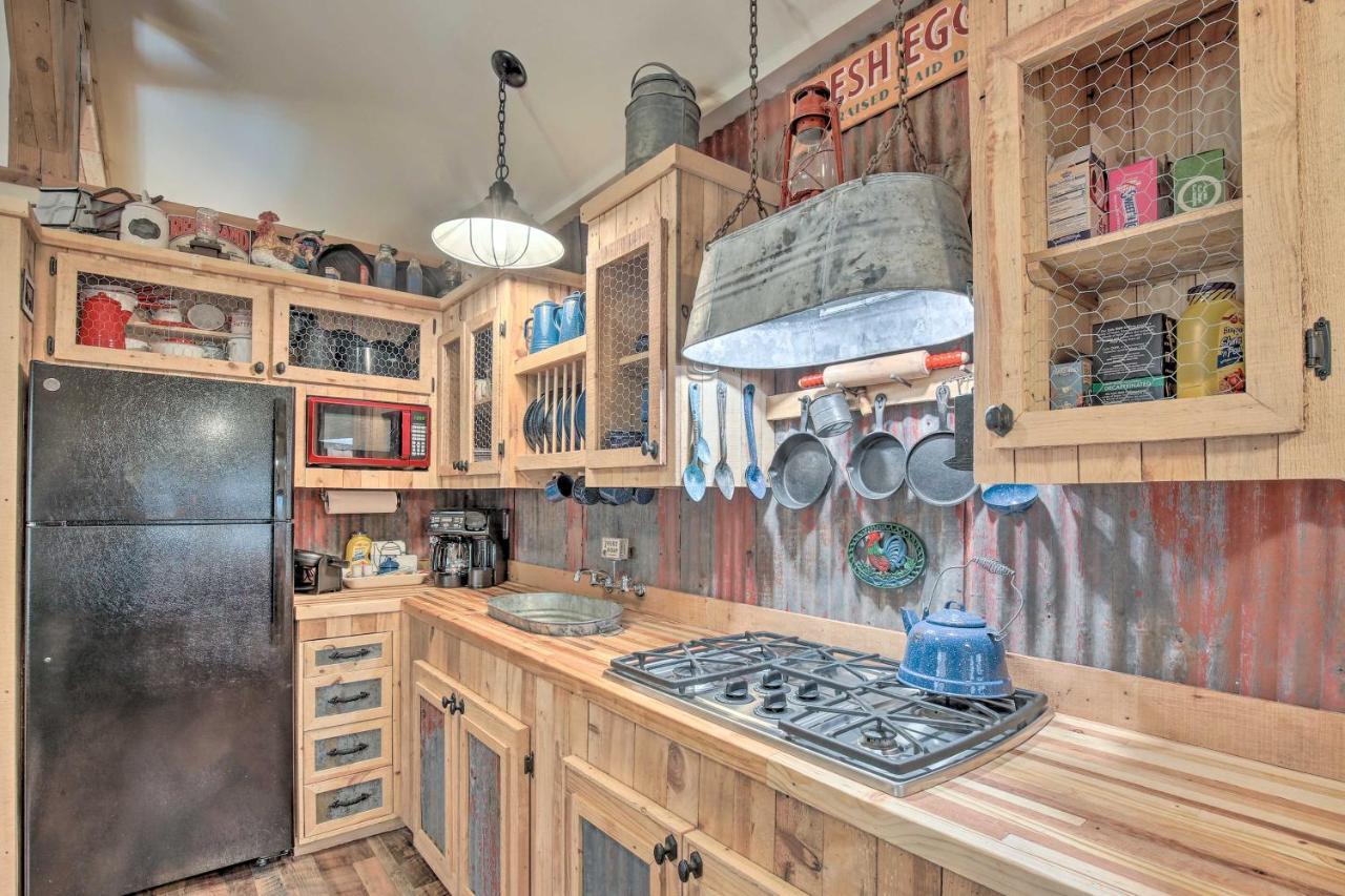 Kerrville Converted Barn Tiny Home With Kayaks! Екстериор снимка
