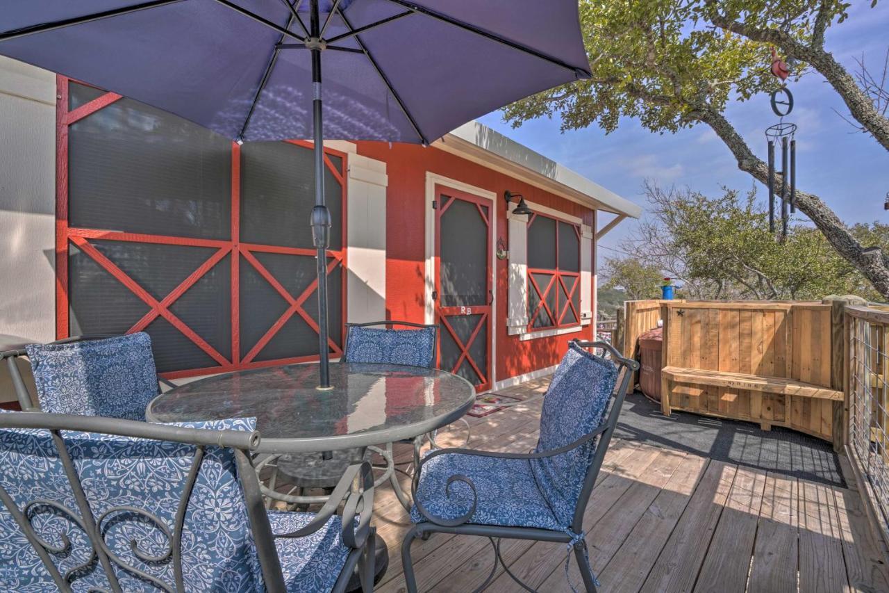 Kerrville Converted Barn Tiny Home With Kayaks! Екстериор снимка